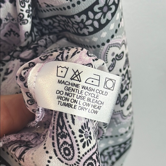 Violet & Claire Lilac Black and White 3/4 Sleeves Graphic Tunic Top Size 1X - Picture 8 of 11